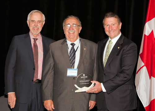 Piero Ronca receives the SCC Leadership Award from John Walter and Sam Shaw.