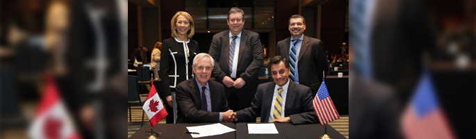 John Walter et Joe Bhatia
